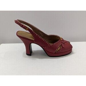 Just The Right Shoe "Pump It Up" Raine w/COA #25147  2001 Miniature Shoe